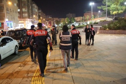 Uygulama sonucunda aranan bin 810 kişi yakalandı