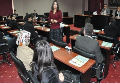 Uygulamalı girişimcilik eğitimi verildi 
