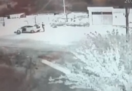 Uyuşturucu alabilmek için el arabası çaldı