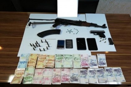 Uyuşturucu ile mücadele kapsamında 2 kişi tutuklandı