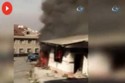 Uyuşturucu madde bağımlılarının yaşadığı ev alev alev yandı
