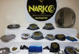 Uyuşturucu operasyonunda 13 kilo esrar ele geçirildi 