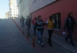 Uyuşturucu operasyonunda 3 kişi gözaltına alındı 