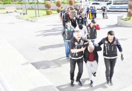 Uyuşturucu operasyonunda 12 kişi tutuklandı