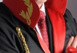 Uyuşturucu operasyonunda adı geçen savcı Antalya'da gözaltına alındı