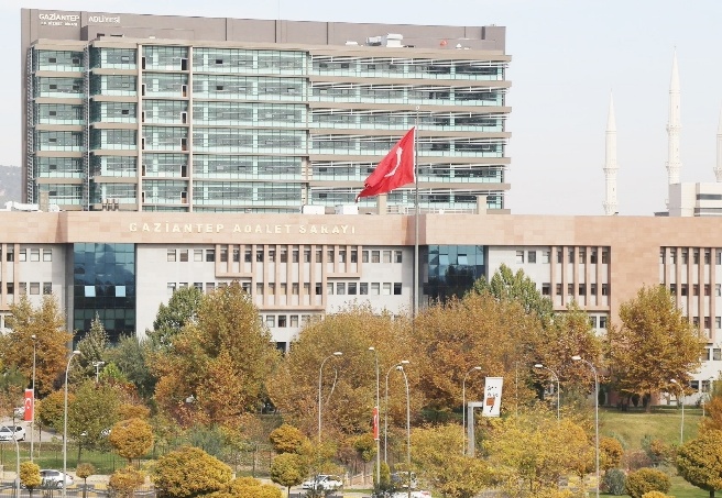 Uyuşturucu operasyonunda bir avukat tutuklandı