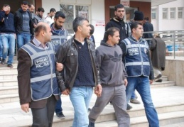 Uyuşturucu satıcıları gözaltında