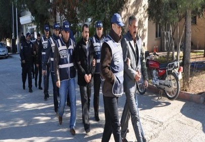 Uyuşturucu, silah, uçaksavar mermisi, ne ararsan var!