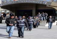 Uyuşturucu tacirlerine darbe 20 kişi gözaltında