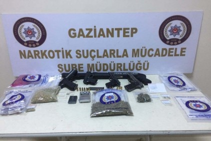 Uyuşturucu tacirlerine operasyon, 16 gözaltı