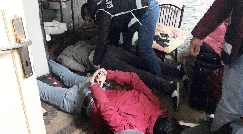 Uyuşturucu tacirlerinin kurduğu düzenek şaşırttı