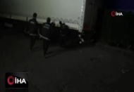 Uyuşturucu tarlasına çevrilen villalara şok baskın kamerada