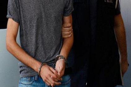 Uyuşturucu ve silah kaçakçıları gözaltında
