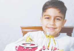 Üzerine dolap devrilen 6 yaşındaki çocuk hayatını kaybetti