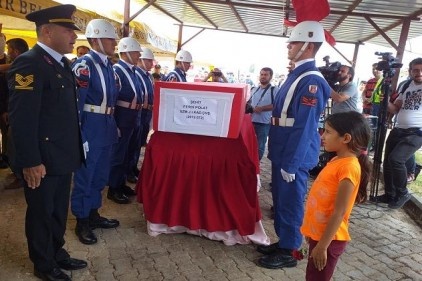 Uzman çavuş son yolculuğuna uğurlandı 