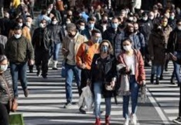 Uzmandan uyarı: 'Kovid-19'da sert dalga başladı, hafif atlatmanın yolu aşı ve maske'