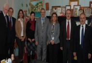 Uzmanlar, gıda laboratuarını gezdi