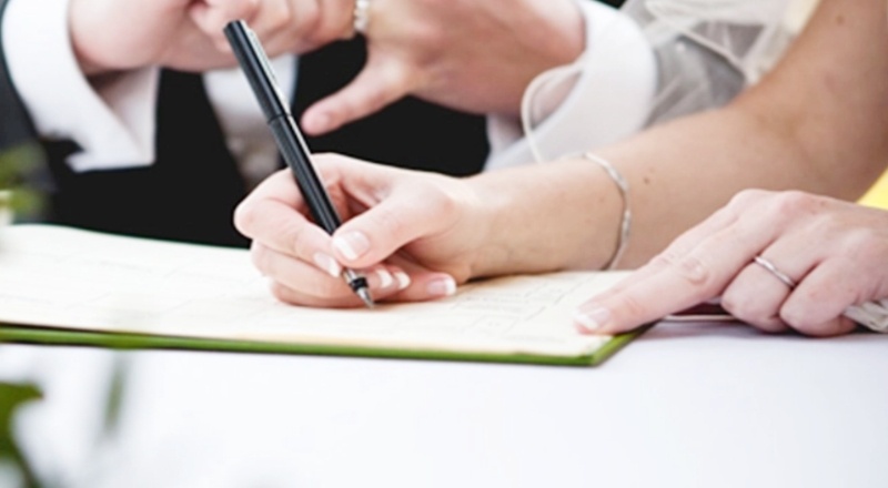 Uzmanlar yanıtladı: Evlilik için 'ehliyet' kadına şiddeti önler mi, hukuka uygun mu?