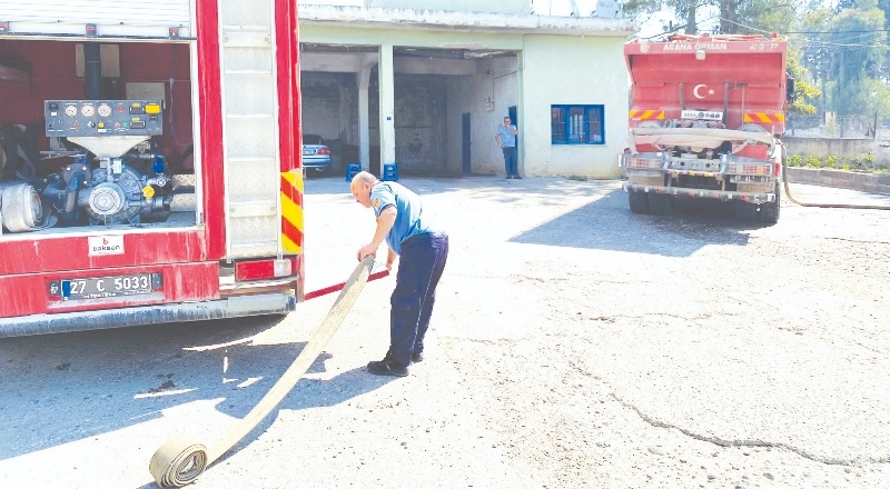 Uzun uğraş sonucunda yangın kontrol altına alındı