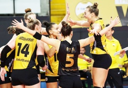 Vakıfbank CEV Şampiyonlar Ligi'nde yarı finale yükseldi