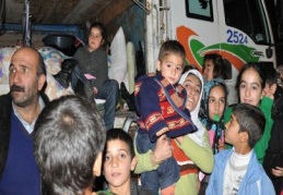 Van'dan, Kamyon kasasında Gaziantep'e geldiler