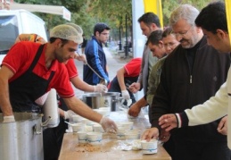 Vatandaş aşureye doydu