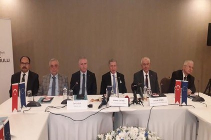 Vatandaş, imar değişiklikleri, işe alım tercihleri ve ihalelerden şikayetçi