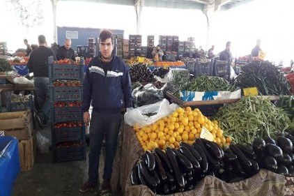 Vatandaş sebze ve meyveyi kilo yerine tane ile almaya başladı