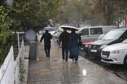 Vatandaş yağmurdan memnun