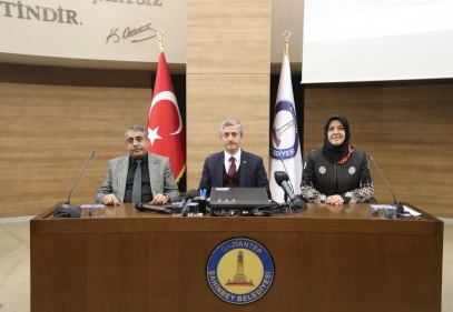 Vatandaşa, kullanma tarihi geçmiş ürünleri satıyorlar
