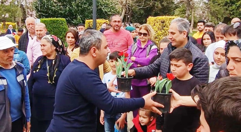 Vatandaşa lale dağıtılacak