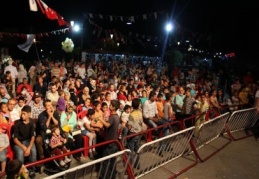 Vatandaşlar farklı bir atmosfer yaşıyor