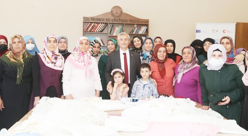 Vatandaşlarımızı sosyal yaşamın içine çekiyoruz