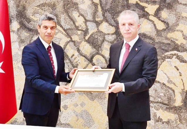 Vefat eden oğlunun adını okulda yaşatacak