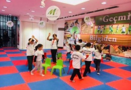 “Veliler Alışverişe, Minikler Spora"