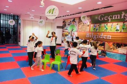 &#8220;Veliler Alışverişe, Minikler Spora"