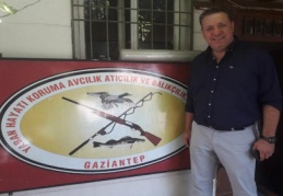 Vicdanı olan insan hayvanlara eziyet etmez