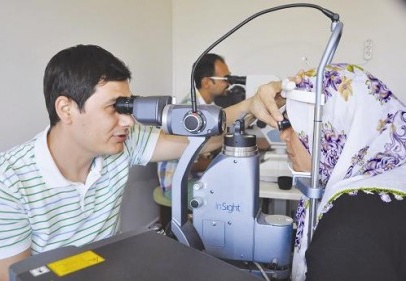 Vitreoretinal cerrahi cihazı sayesinde artık göz ameliyatları yapılabiliyor