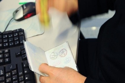 Vize dolandırıcılığı şebekesine operasyon düzenlendi, 72 gözaltı