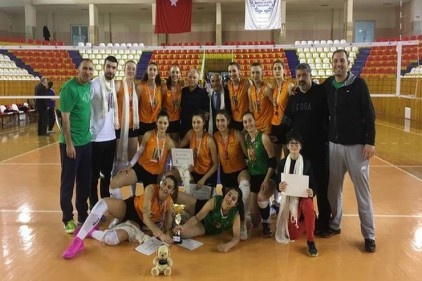 Voleybol da Türkiye şampiyonu oldular
