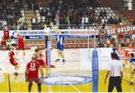 Voleybol Takımından mükemmel oyun 