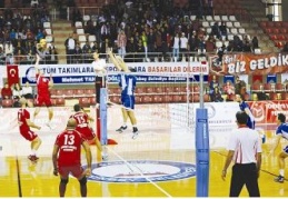Voleybol Takımından mükemmel oyun 