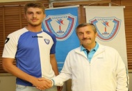 Voleybol takımının smaçörü Nazım Berk Özbek’i renklerine kattı