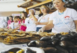 Yabancı konuklara Antep lahmacunu da sunuldu