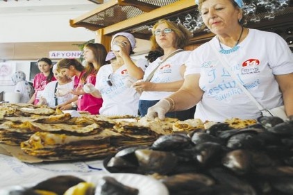 Yabancı konuklara Antep lahmacunu da sunuldu