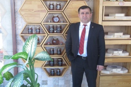 Yağışlar arıcıların yüzünü güldürdü