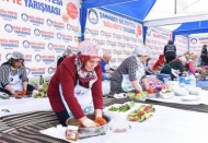 “Yağlı Köfte” yarışmasında kadınlar hünerlerini sergiledi