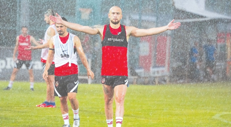 Yağmur altında antrenman