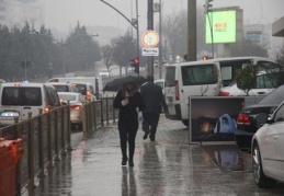 Yağmur az da olsa yüzleri güldürdü 