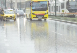 Yağmur etkisini sürdürüyor